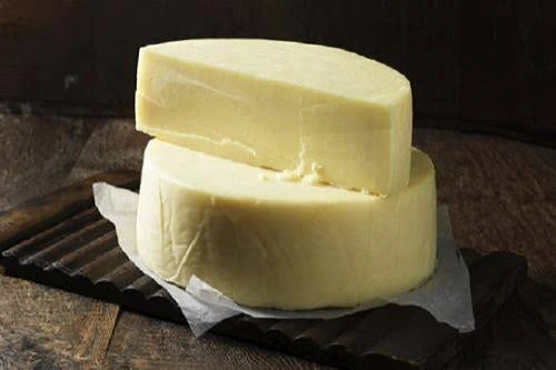 Queso huancabambino en piezas redondas
